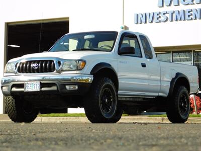 2002 Toyota Tacoma 2dr Xtracab 4X4 / 5-SPEED / LIFTED / LOW MILES Truck
