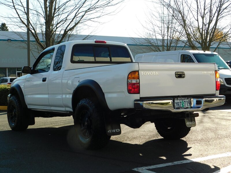 2002 Toyota Tacoma 2dr Xtracab 4X4 / 5-SPEED / LIFTED / LOW MILES   - Photo 7 - Portland, OR 97217