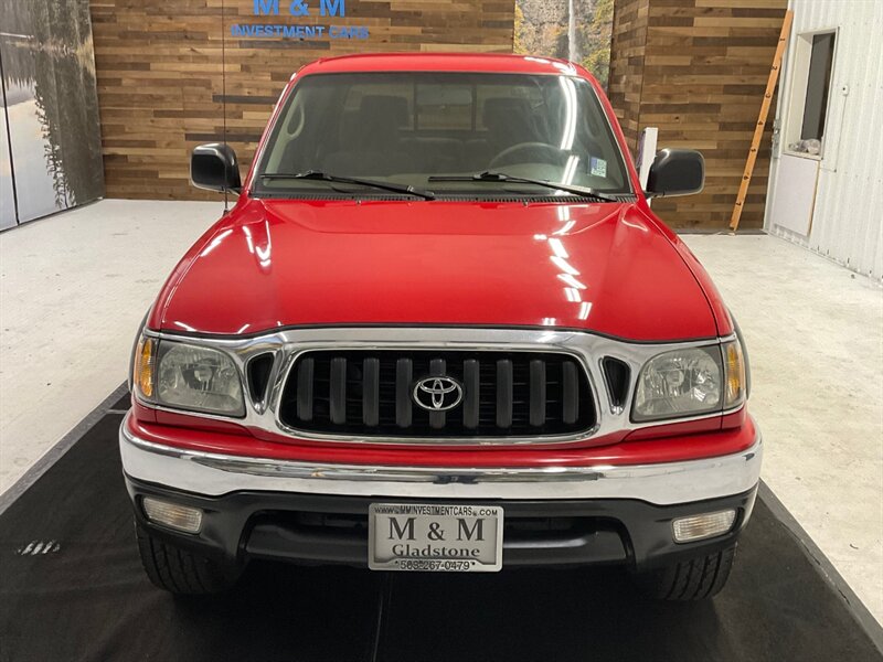 2004 Toyota Tacoma V6 SR5 TRD OFF ROAD / 4X4 / 3.4L V6 / 65,000 MILES  / LOCAL TRUCK / RUST FREE / REAR DIFF LOCKS / SHARP & SUPER CLEAN !! - Photo 5 - Gladstone, OR 97027