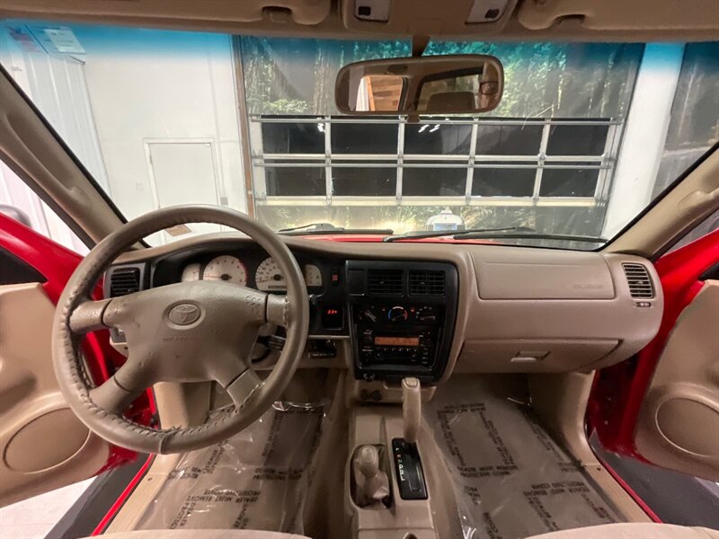 2004 Toyota Tacoma V6 SR5 TRD OFF ROAD / 4X4 / 3.4L V6 / 65,000 MILES  / LOCAL TRUCK / RUST FREE / REAR DIFF LOCKS / SHARP & SUPER CLEAN !! - Photo 30 - Gladstone, OR 97027