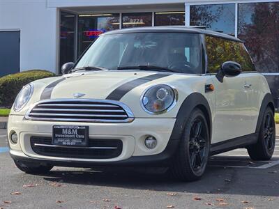 2013 MINI Cooper Hardtop / LEATHER / Panoramic Rooof / 77000 MILES  / 4-cyl 1.6L / HEATED SEATS / MICHELIN TIRES / LOW MILES Hatchback