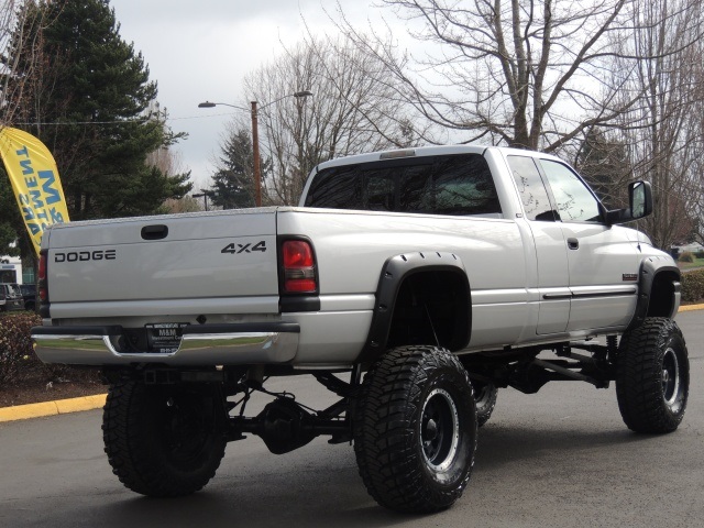 2002 Dodge Ram 2500 SLT / 4X4 / 5.9L DIESEL / MONSTER LIFTED LIFTED   - Photo 8 - Portland, OR 97217