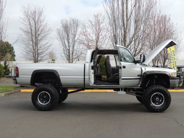 2002 Dodge Ram 2500 SLT / 4X4 / 5.9L DIESEL / MONSTER LIFTED LIFTED   - Photo 31 - Portland, OR 97217