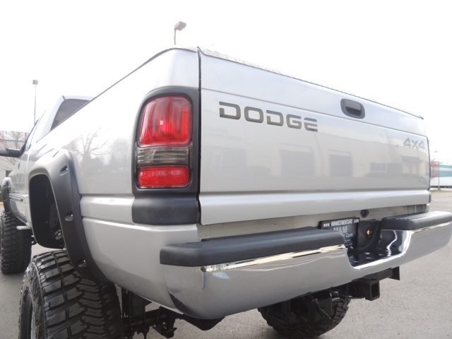 2002 Dodge Ram 2500 SLT / 4X4 / 5.9L DIESEL / MONSTER LIFTED LIFTED   - Photo 12 - Portland, OR 97217