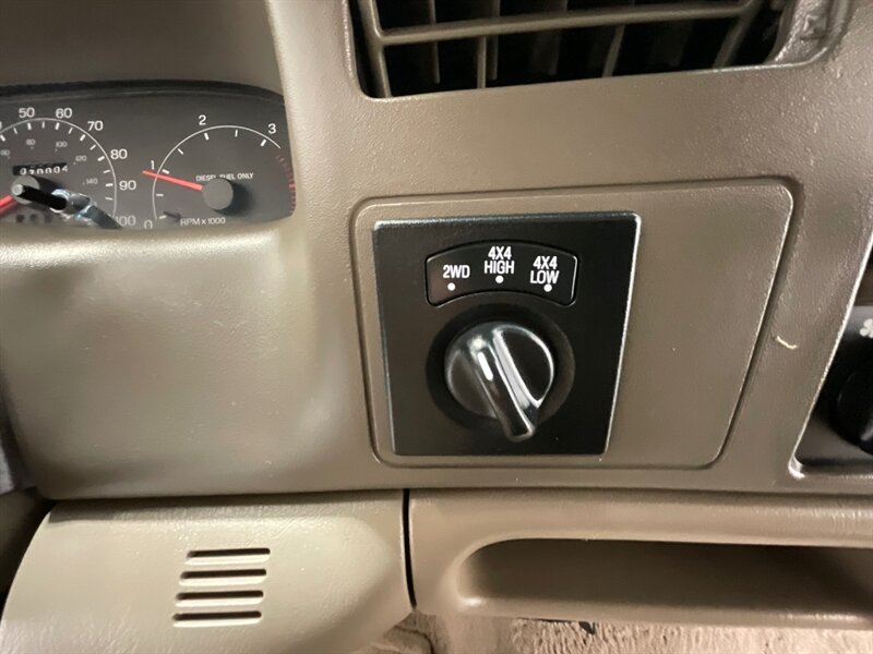 2001 Ford F-250 7.3L DIESEL Super Duty Lariat 4X4 / 69,000 MILES / Leather Seats / LONG BED / ZERO RUST / NO MODS - Photo 21 - Gladstone, OR 97027