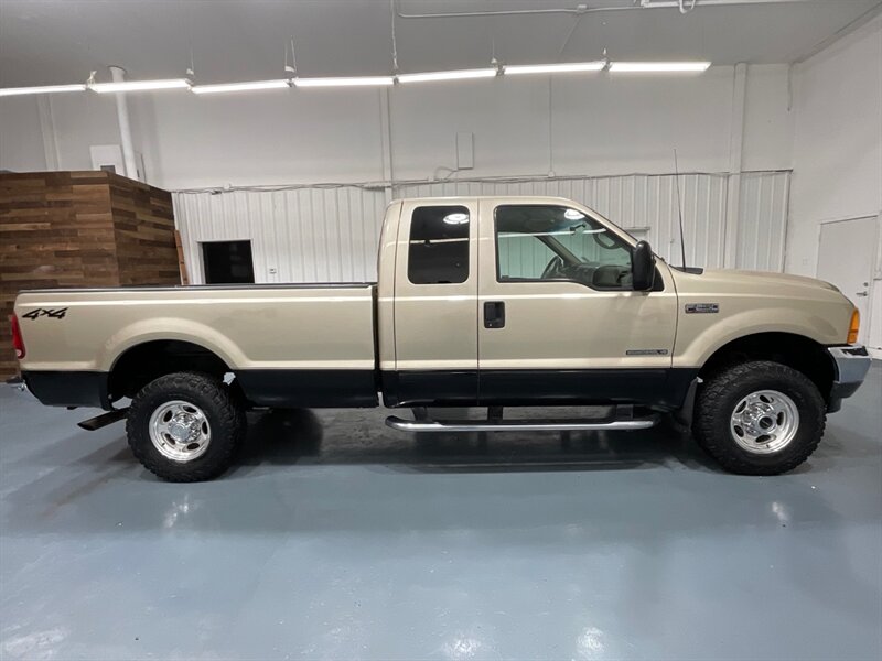 2001 Ford F-250 7.3L DIESEL Super Duty Lariat 4X4 / 69,000 MILES / Leather Seats / LONG BED / ZERO RUST / NO MODS - Photo 4 - Gladstone, OR 97027