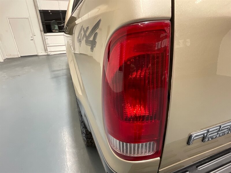 2001 Ford F-250 7.3L DIESEL Super Duty Lariat 4X4 / 69,000 MILES / Leather Seats / LONG BED / ZERO RUST / NO MODS - Photo 29 - Gladstone, OR 97027