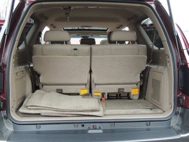 2004 Toyota Sequoia SR5 LEATHER