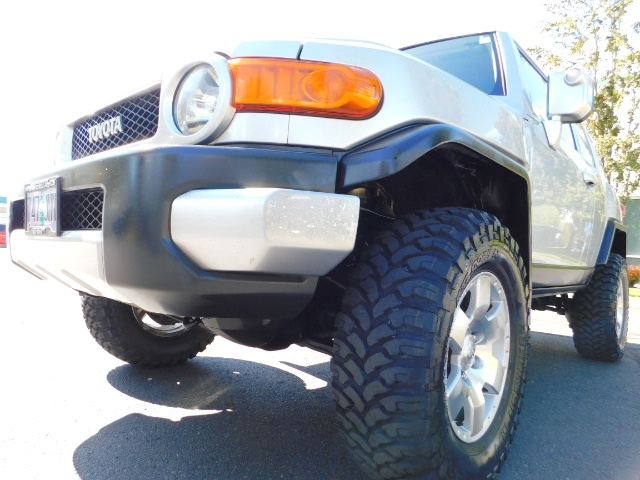 2007 Toyota FJ Cruiser 4dr SUV / 4X4 / LIFTED / NEW 33 "  MUD TIRES   - Photo 33 - Portland, OR 97217