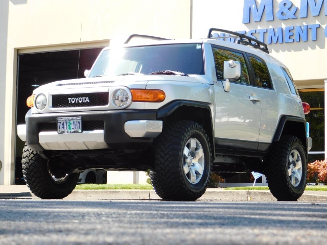 2007 Toyota FJ Cruiser 4dr SUV / 4X4 / LIFTED / NEW 33 "  MUD TIRES   - Photo 44 - Portland, OR 97217