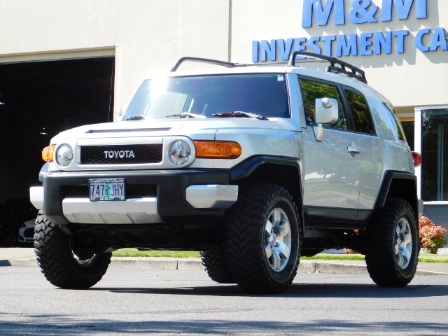 2007 Toyota FJ Cruiser 4dr SUV / 4X4 / LIFTED / NEW 33 "  MUD TIRES   - Photo 45 - Portland, OR 97217