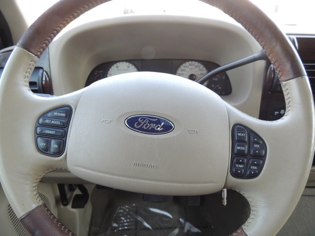 2005 Ford F-250 Super Duty King Ranch / 4X4 / 6.0 L DIESEL /LOADED   - Photo 36 - Portland, OR 97217