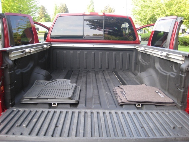 2004 Nissan Titan LE King Cab 4X4 / Leather / 80kmiles / PRISTINE!   - Photo 13 - Portland, OR 97217