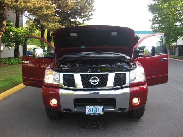 2004 Nissan Titan LE King Cab 4X4 / Leather / 80kmiles / PRISTINE!   - Photo 17 - Portland, OR 97217