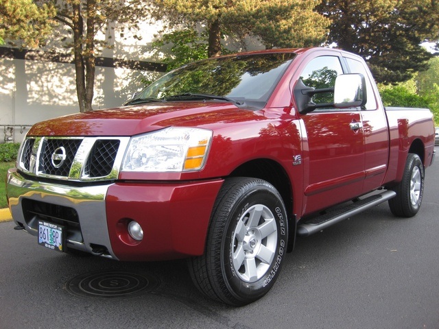 2004 Nissan Titan LE King Cab 4X4 / Leather / 80kmiles / PRISTINE!   - Photo 49 - Portland, OR 97217