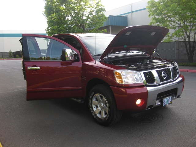 2004 Nissan Titan LE King Cab 4X4 / Leather / 80kmiles / PRISTINE!   - Photo 16 - Portland, OR 97217