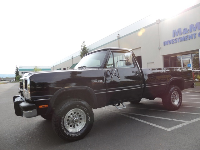 1991 Dodge RAM 250 LE / 4X4 / 5.9L TURBO DIESEL / MANUAL TRANNY   - Photo 34 - Portland, OR 97217