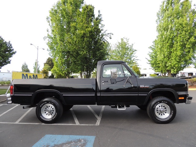 1991 Dodge RAM 250 LE / 4X4 / 5.9L TURBO DIESEL / MANUAL TRANNY   - Photo 4 - Portland, OR 97217