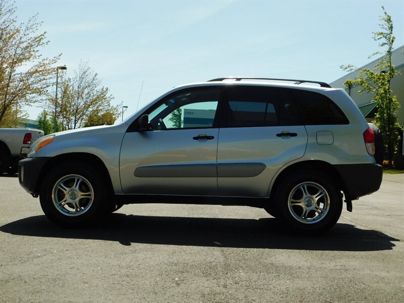 2002 Toyota RAV4 4WD / 4-cyl / NEW TIRES / 5-SPEED MANUAL   - Photo 3 - Portland, OR 97217