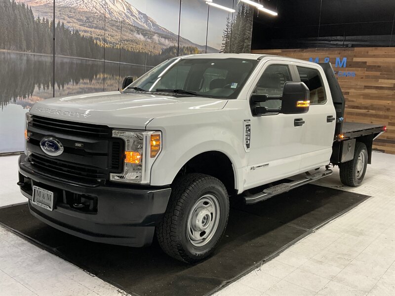 2019 Ford F-250 XL Crew Cab 4X4 / 6.7L DIESEL / FLAT BED /19K MILE  / 1-OWNER / Backup Camera - Photo 1 - Gladstone, OR 97027