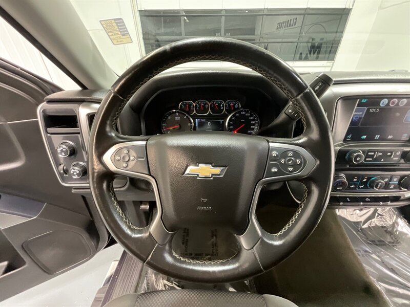 2014 Chevrolet Silverado 1500 LT Crew Cab 4X4 / 5.3L V8 / ZERO RUST / 6.5FT BED  / Backup Camera - Photo 44 - Gladstone, OR 97027