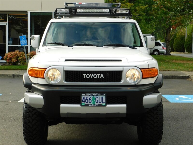 2014 Toyota FJ Cruiser Sport Utility 4X4 / 1-OWNER / CRAWL CONTROL/ LIFTE   - Photo 5 - Portland, OR 97217