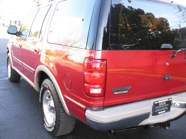 1997 Ford Expedition Eddie Bauer 4X4 *8-Passengers* / Fully Loaded   - Photo 12 - Portland, OR 97217