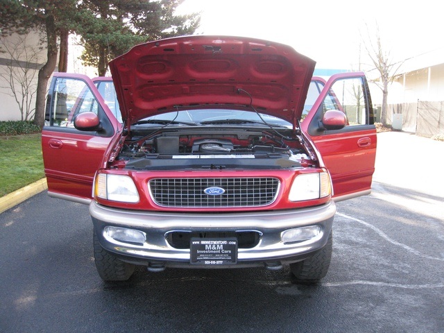 1997 Ford Expedition Eddie Bauer 4X4 *8-Passengers* / Fully Loaded   - Photo 22 - Portland, OR 97217