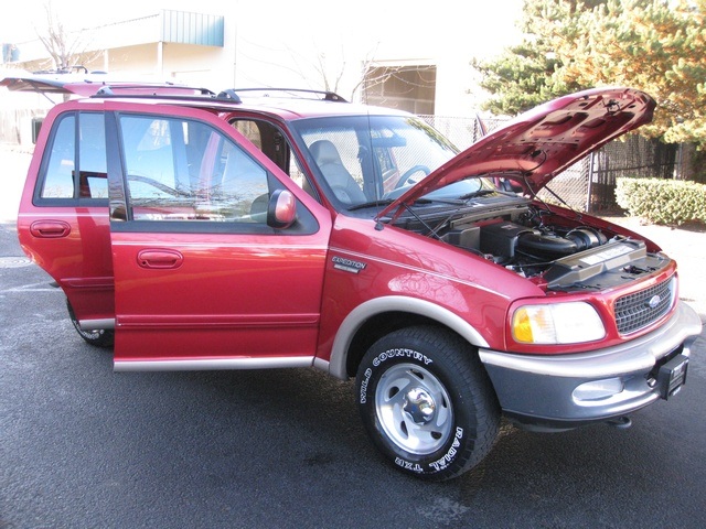 1997 Ford Expedition Eddie Bauer 4X4 *8-Passengers* / Fully Loaded   - Photo 29 - Portland, OR 97217