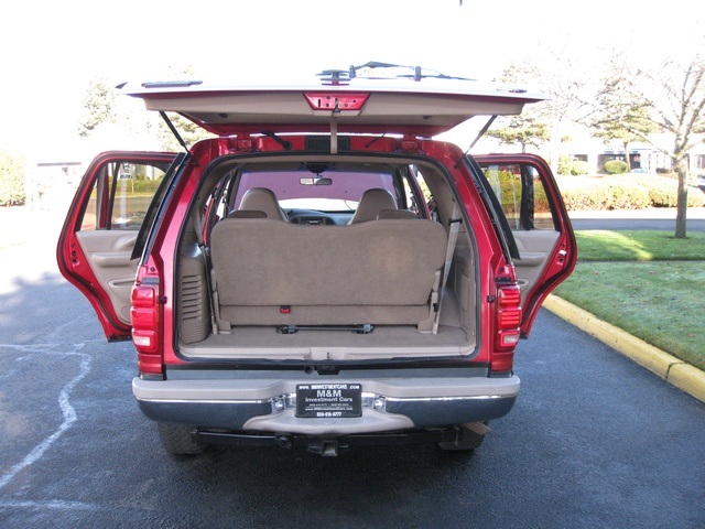 1997 Ford Expedition Eddie Bauer 4X4 *8-Passengers* / Fully Loaded   - Photo 26 - Portland, OR 97217