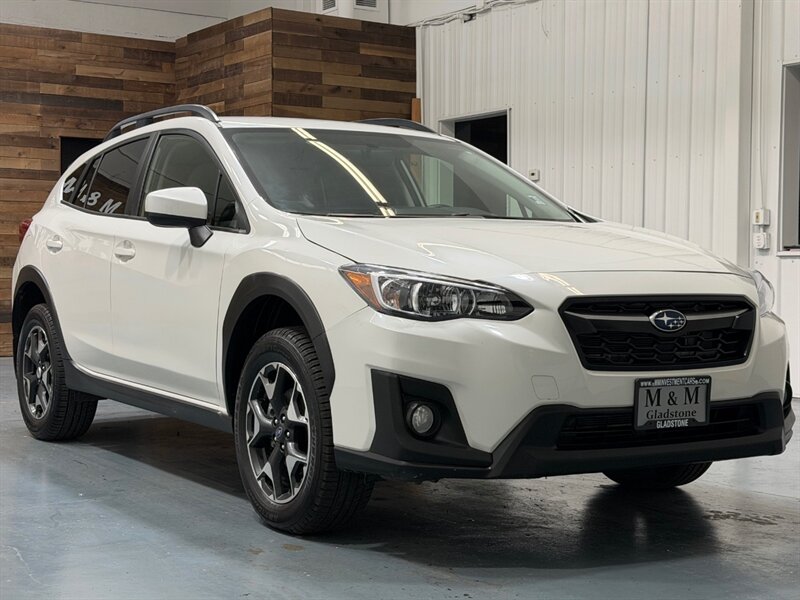 2018 Subaru Crosstrek 2.0i Premium Sport Utility AWD / ONLY 15,000 MILES  / LOCAL CAR / RUST FREE - Photo 2 - Gladstone, OR 97027