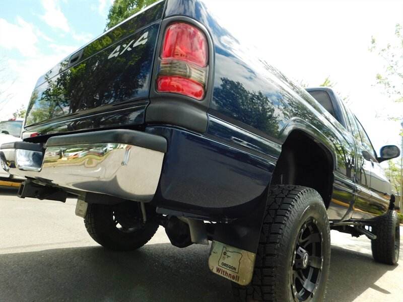 2001 Dodge Ram 1500 SLT Plus 4dr Quad Cab 4X4 5.9L 8Cyl / LOW MILES   - Photo 12 - Portland, OR 97217