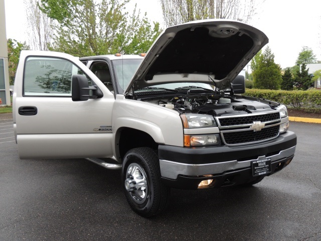 2007 Chevrolet Silverado 3500 Classic LT3 / 4X4 / 6.6L Duramax Diesel / DUALLY   - Photo 32 - Portland, OR 97217