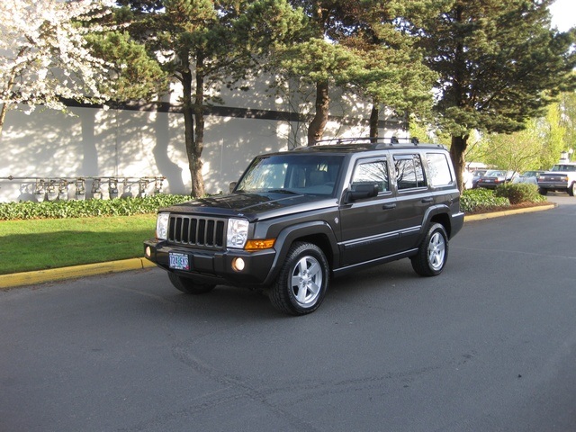 2006 Jeep Commander Sport/4WD/Leather/Moonroof/3RD Seat   - Photo 55 - Portland, OR 97217