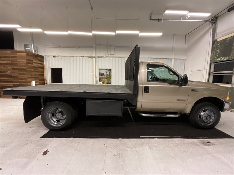 2000 Ford F-550 XLT Regular Cab 4X4 /7.3L DIESEL / 6-SPD / FLATBED  / DUALLY / 1-OWNER / LONG BED / 6-SPEED MANUAL / FLAT BED / LOCAL TRUCK / ONLY 74,000 MILES - Photo 4 - Gladstone, OR 97027