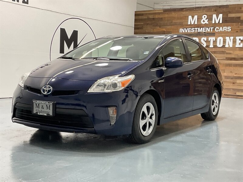 2012 Toyota Prius Three Hatchback /Hybrid /1-OWNER / NAVIGATION  / Backup Camera - Photo 49 - Gladstone, OR 97027