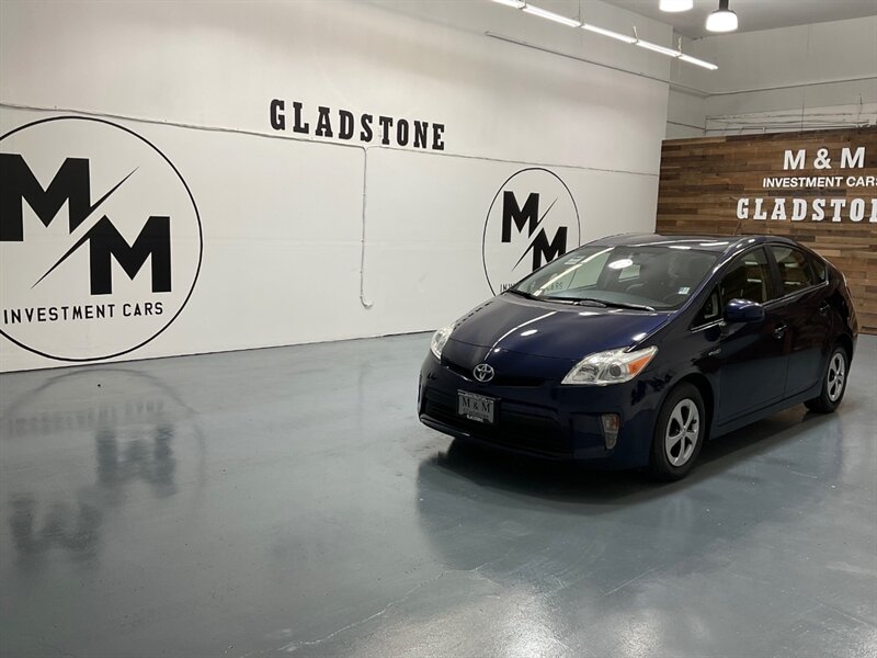 2012 Toyota Prius Three Hatchback /Hybrid /1-OWNER / NAVIGATION  / Backup Camera - Photo 52 - Gladstone, OR 97027