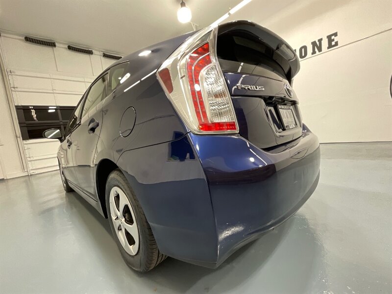 2012 Toyota Prius Three Hatchback /Hybrid /1-OWNER / NAVIGATION  / Backup Camera - Photo 47 - Gladstone, OR 97027