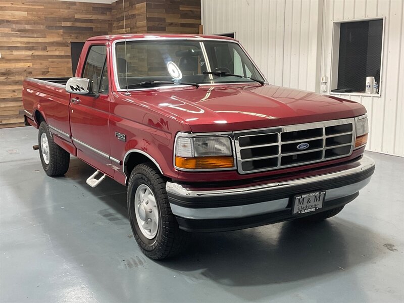 1994 Ford F-250 XLT Regular Cab 5-SPEED MANUAL/4.9L 6Cyl/106K MILE /LOCAL TRUCK w. ZERO RUST - Photo 2 - Gladstone, OR 97027