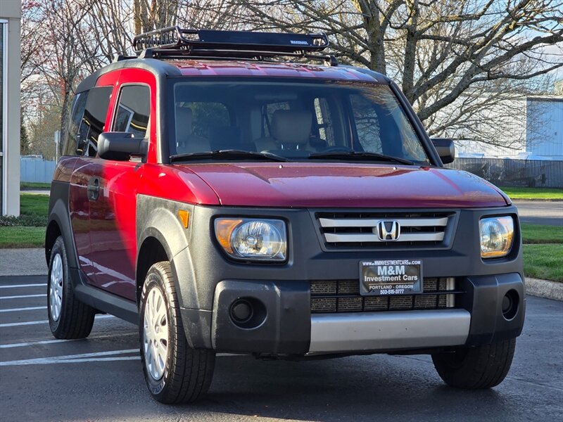 2007 Honda Element ALL WHEEL DRIVE  5-SPEED MANUAL  SUNROOF / 1-OWNER  / JUST SERVICED - Photo 2 - Portland, OR 97217