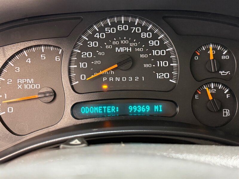2006 GMC Sierra 1500 SLE 4X4 5.3L V8/ BRAND NEW TIRES / 98K MILES / ZERO RUST - Photo 47 - Gladstone, OR 97027