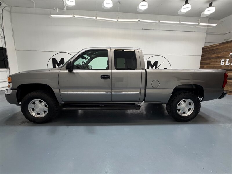 2006 GMC Sierra 1500 SLE 4X4 5.3L V8/ BRAND NEW TIRES / 98K MILES / ZERO RUST - Photo 3 - Gladstone, OR 97027