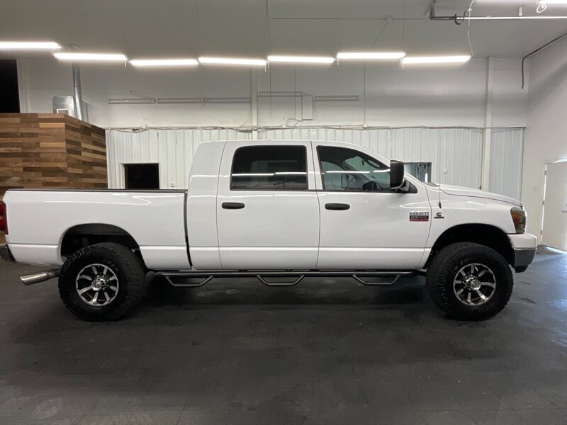 2009 Dodge Ram 2500 SLT MEGACAB 4X4 / 6.7L DIESEL / 6-SPEED MANUAL   - Photo 4 - Gladstone, OR 97027