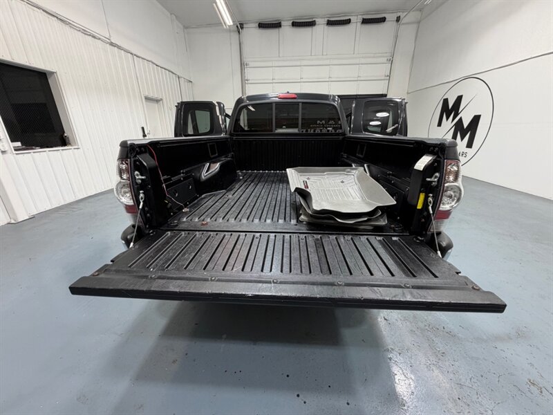 2010 Toyota Tacoma SR5 Extended Cab 2WD / 2.7L 4Cyl /NEW WHEELS TIRES /Backup Camera / ZERO RUST - Photo 10 - Gladstone, OR 97027