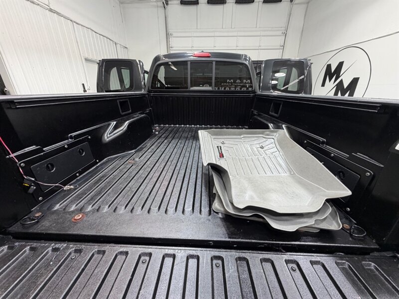 2010 Toyota Tacoma SR5 Extended Cab 2WD / 2.7L 4Cyl /NEW WHEELS TIRES /Backup Camera / ZERO RUST - Photo 11 - Gladstone, OR 97027