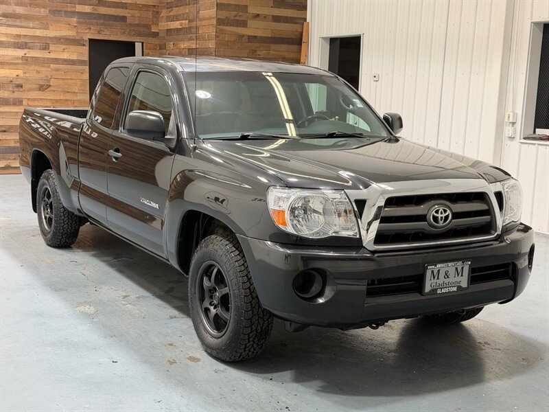 2010 Toyota Tacoma SR5 Extended Cab 2WD / 2.7L 4Cyl /NEW WHEELS TIRES  /Backup Camera / ZERO RUST