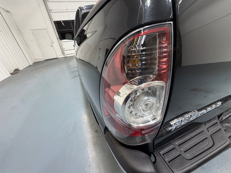 2010 Toyota Tacoma SR5 Extended Cab 2WD / 2.7L 4Cyl /NEW WHEELS TIRES /Backup Camera / ZERO RUST - Photo 29 - Gladstone, OR 97027