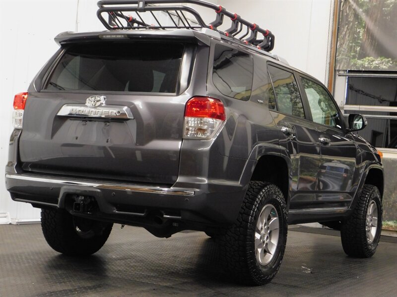 2011 Toyota 4Runner SR5 4X4 / 1-OWNER /   - Photo 8 - Gladstone, OR 97027