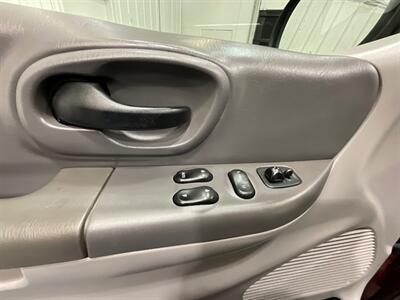 1999 Ford F-250 XLT 4X4 Regular Cab / LONG BED / 120K MILES  / ZERO RUST - Photo 18 - Gladstone, OR 97027