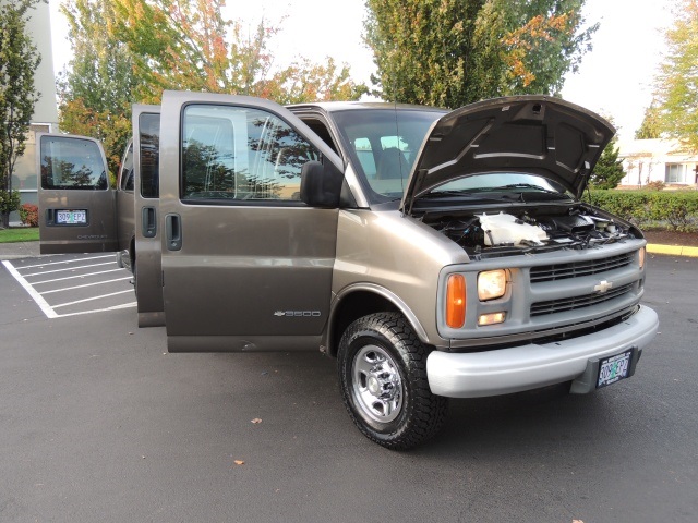 2002 Chevrolet Express 3500 / 15-Passenger Van / V8 / 1-TON / 82k miles   - Photo 15 - Portland, OR 97217